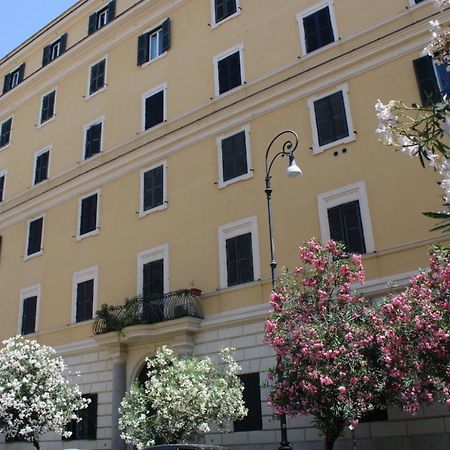 Colosseum New Charming Apartment โรม ภายนอก รูปภาพ